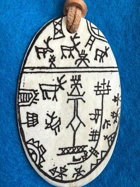 Vintage 2008 Finland Sami Shaman Drum Pendant Necklace – NIB Bone / Antler